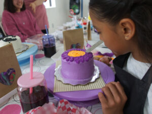 Taller decoración pasteles niños 7